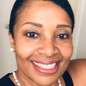 Meet your Posher, Dee